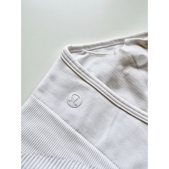LULULEMON Ebb To Street II White Seamless Ribbed Long Line Sports Bra, Size 6 - Picture 12 of 16